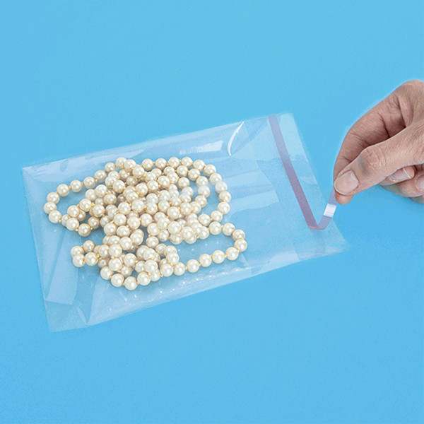 Sacchetti in PPL brillanti con chiusura adesiva